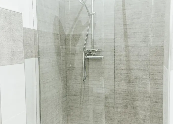 Art לינה וארוחת בוקר