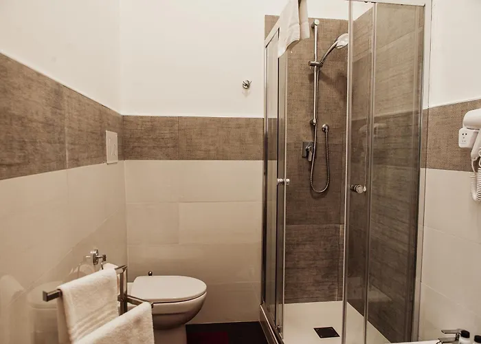 Art לינה וארוחת בוקר רג'יו די קאלאבריה