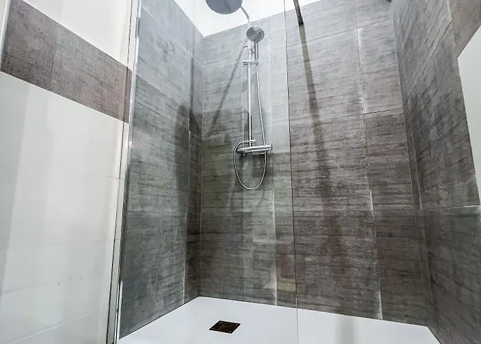 Art לינה וארוחת בוקר